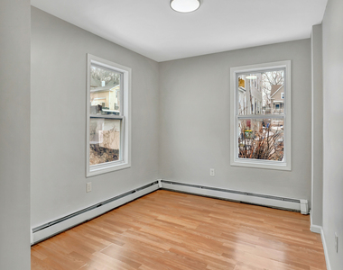 124 Central Avenue - Photo Thumbnail 3