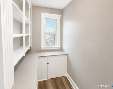 696 Main Street - Photo Thumbnail 8