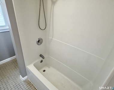 696 Main Street - Photo Thumbnail 7