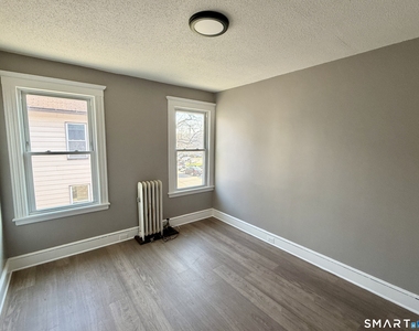 696 Main Street - Photo Thumbnail 8