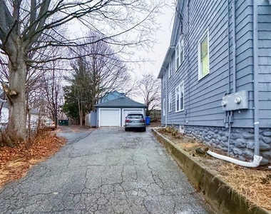 23 Lake Street - Photo Thumbnail 15