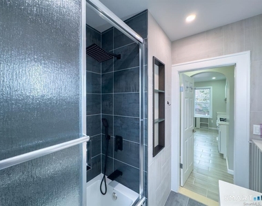 23 Lake Street - Photo Thumbnail 3