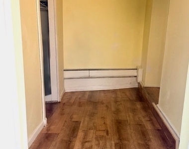 125 Ward Street - Photo Thumbnail 4