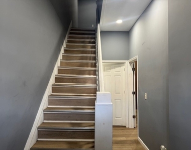 1030 Ross Avenue - Photo Thumbnail 12