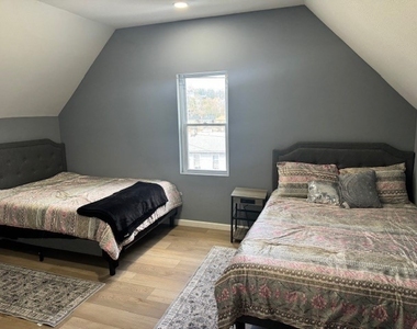 1030 Ross Avenue - Photo Thumbnail 9