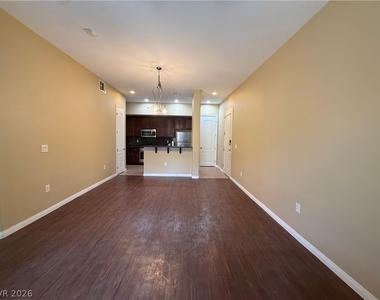 68 E Serene Avenue - Photo Thumbnail 8