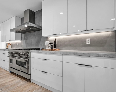 3630 Tobias Lane - Photo Thumbnail 2