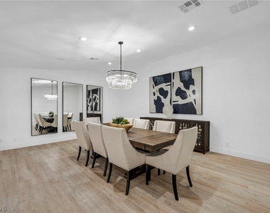 3630 Tobias Lane - Photo Thumbnail 6