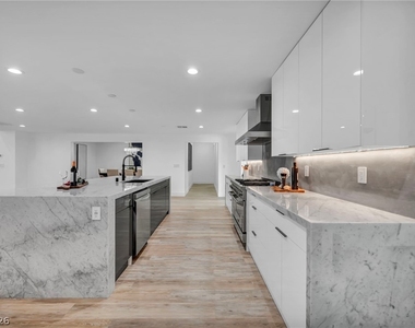 3630 Tobias Lane - Photo Thumbnail 3