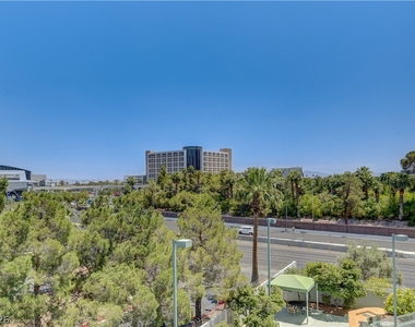 360 E Desert Inn Road - Photo Thumbnail 27