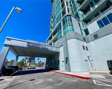 360 E Desert Inn Road - Photo Thumbnail 2
