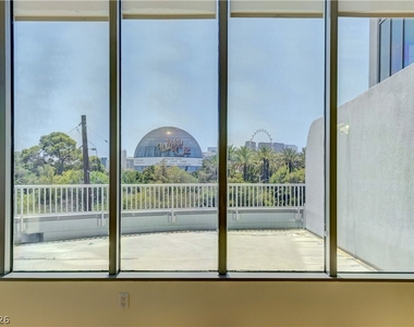 360 E Desert Inn Road - Photo Thumbnail 9