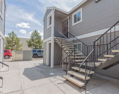 921 Snug Harbor Street - Photo Thumbnail 22