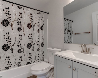 921 Snug Harbor Street - Photo Thumbnail 21