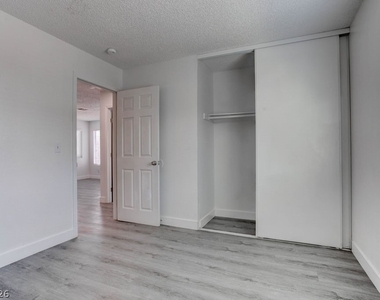 921 Snug Harbor Street - Photo Thumbnail 18