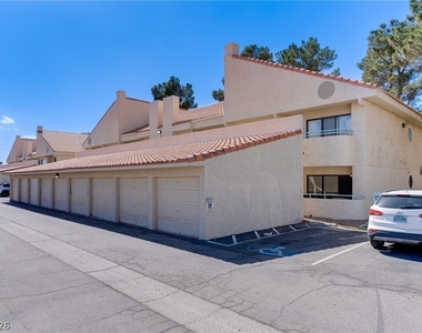 830 N Sloan Lane - Photo Thumbnail 17