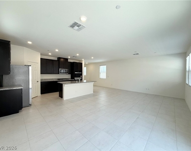 101 Silver Run Lane - Photo Thumbnail 12