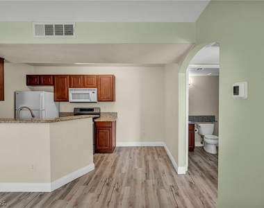 5118 S Jones Boulevard - Photo Thumbnail 7