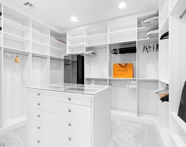 4315 N Dapple Gray Road - Photo Thumbnail 28