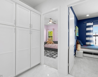 4315 N Dapple Gray Road - Photo Thumbnail 23