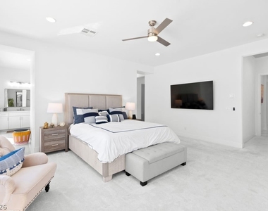 4315 N Dapple Gray Road - Photo Thumbnail 46