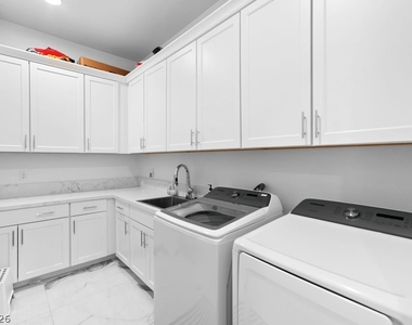 4315 N Dapple Gray Road - Photo Thumbnail 84
