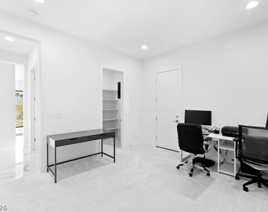 4315 N Dapple Gray Road - Photo Thumbnail 55