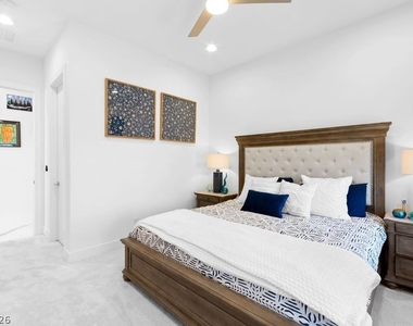 4315 N Dapple Gray Road - Photo Thumbnail 18