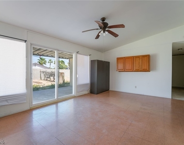 2102 E Russell Road - Photo Thumbnail 11
