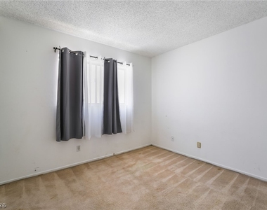 2102 E Russell Road - Photo Thumbnail 17