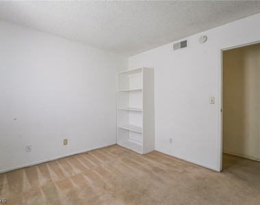 2102 E Russell Road - Photo Thumbnail 16