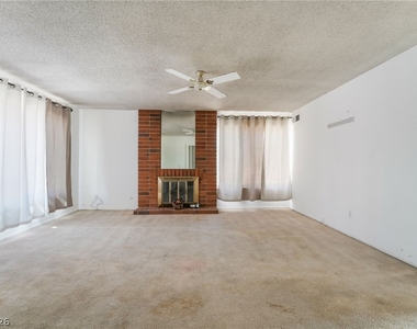 2102 E Russell Road - Photo Thumbnail 6