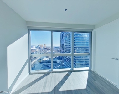 4471 Dean Martin Drive - Photo Thumbnail 16