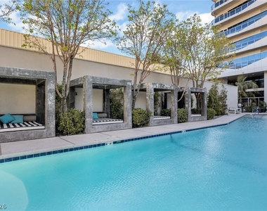 4471 Dean Martin Drive - Photo Thumbnail 22