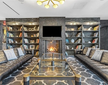 4471 Dean Martin Drive - Photo Thumbnail 31