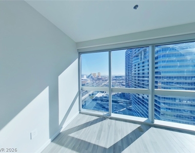4471 Dean Martin Drive - Photo Thumbnail 11