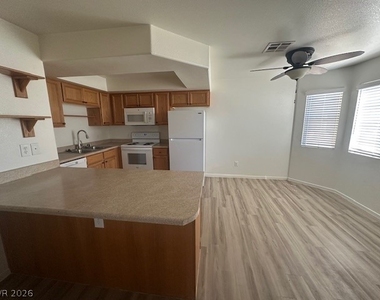 8410 Eldora Avenue - Photo Thumbnail 2