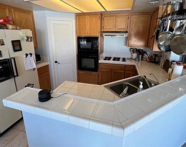 3316 Diego Bay Circle - Photo Thumbnail 6