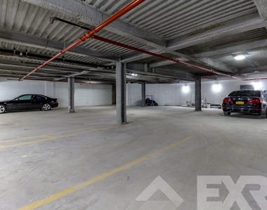 8 Fairview Place - Photo Thumbnail 11