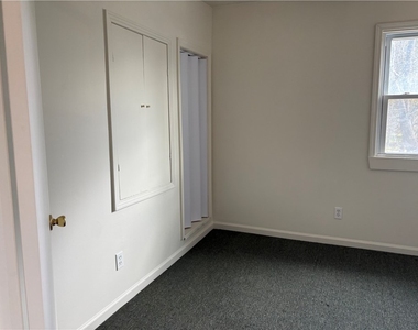 122 W High Street - Photo Thumbnail 8