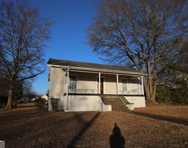 201 Jennings Street - Photo Thumbnail 2