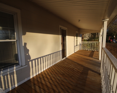 201 Jennings Street - Photo Thumbnail 9