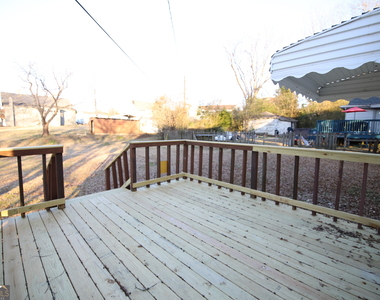201 Jennings Street - Photo Thumbnail 20
