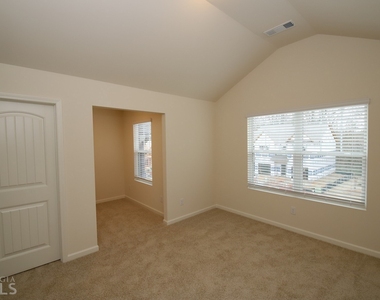 85 Chastain Circle - Photo Thumbnail 9