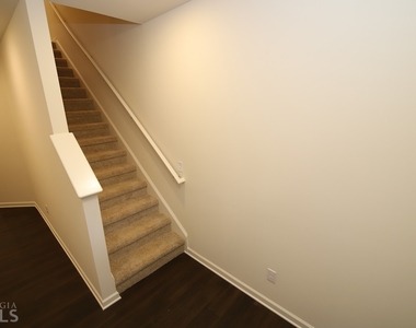85 Chastain Circle - Photo Thumbnail 19