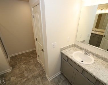 85 Chastain Circle - Photo Thumbnail 12