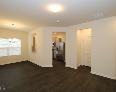 85 Chastain Circle - Photo Thumbnail 15