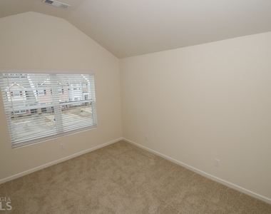 85 Chastain Circle - Photo Thumbnail 20