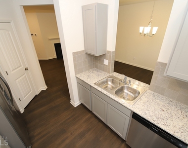 85 Chastain Circle - Photo Thumbnail 18