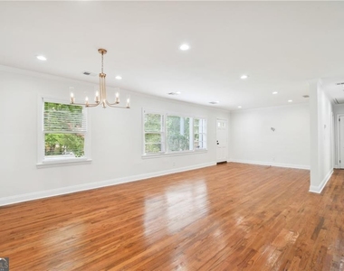1249 Goodwin Road Ne - Photo Thumbnail 12